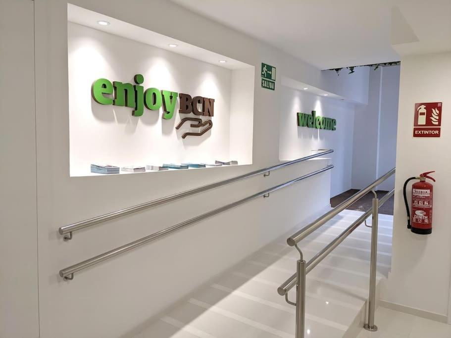 Fira 5 A 1min Del Metro Y Centro 15min Apartment