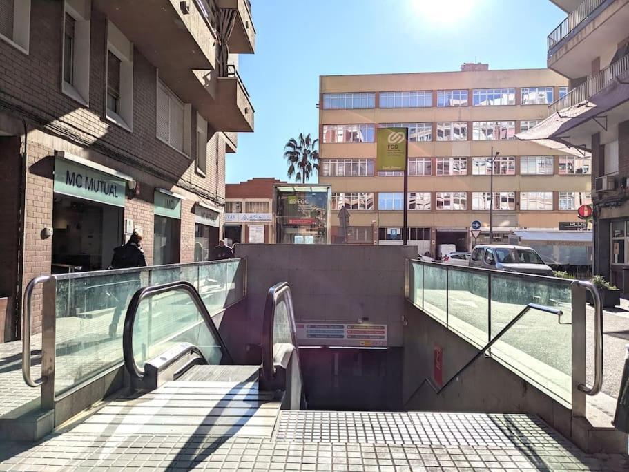 Fira 5 A 1min Del Metro Y Centro 15min Apartamento *